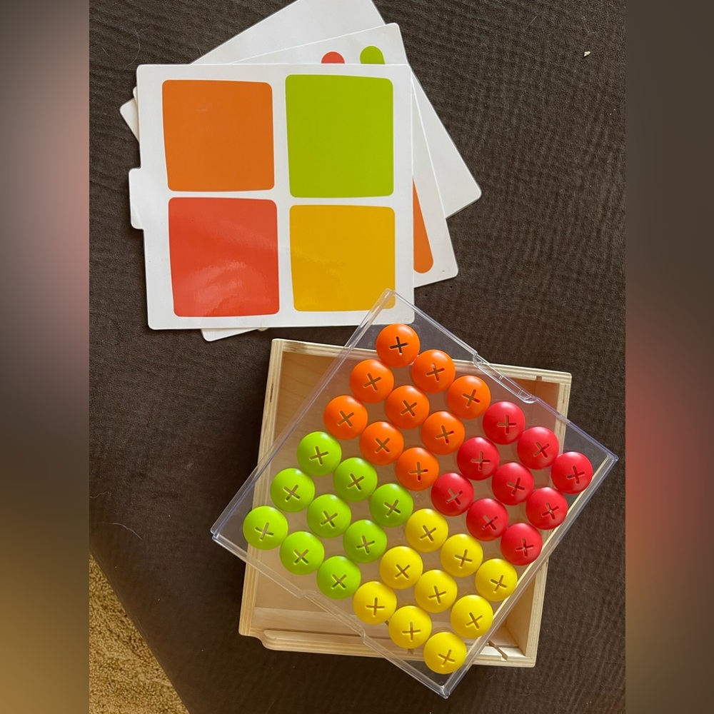 Lovevery Mosaic Button Board GUC